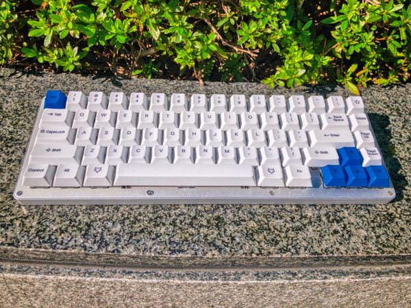 Gallery: building my own mechanical keyboard